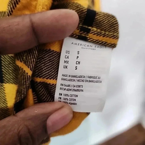 American Eagle men's button-up flannel. Size small - Picture 3 of 6